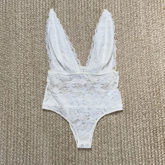 🍉 SUMMER CLEARANCE Lace Body Suit S - Picture 1 of 3